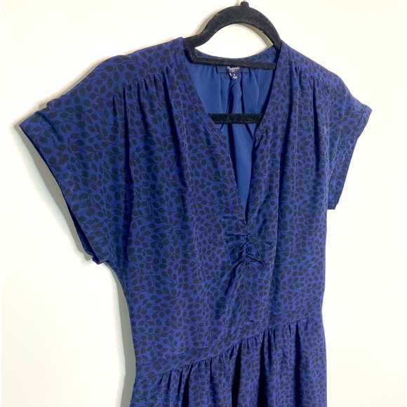 Madewell Chiffon dress - Picture 2 of 10